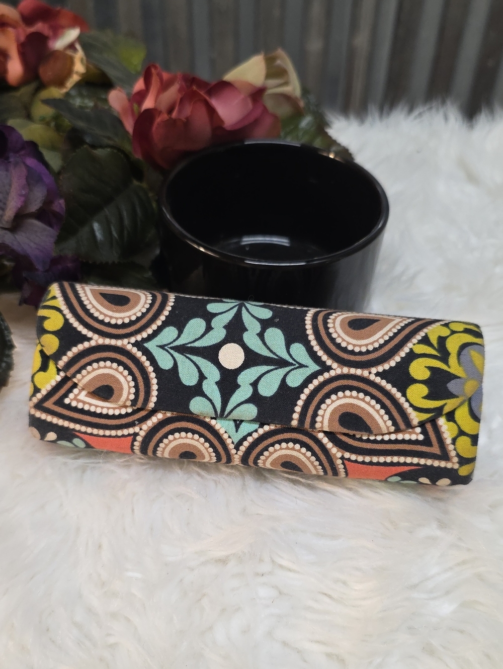 Vera Bradley Printed Fabric Sunglasses Case in Black, Teal, Yellow and Tan